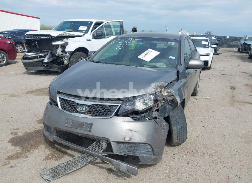 Photo 2 of 2012 Kia Forte EX (VIN KNAFU4A25C5492664)