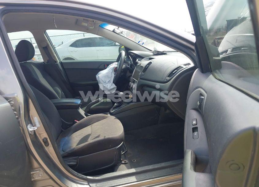 Photo 5 of 2012 Kia Forte EX (VIN KNAFU4A25C5492664)