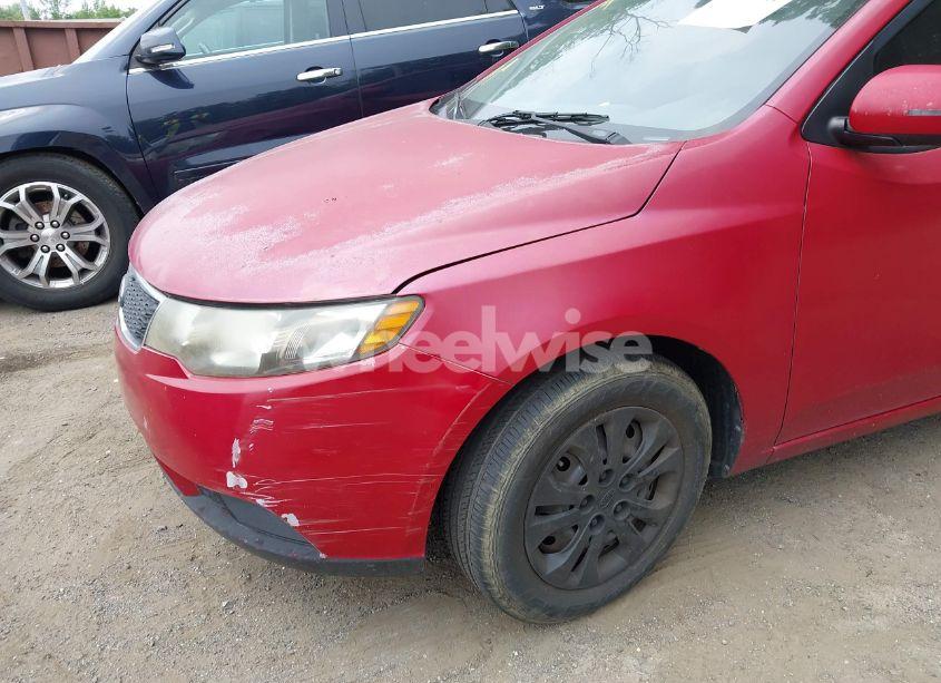 Photo 6 of 2013 Kia Forte EX (VIN KNAFU4A25D5647487)