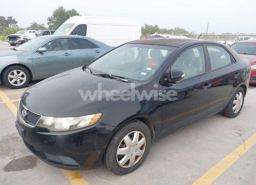 Photo 2 of 2010 Kia Forte EX (VIN KNAFU4A26A5050635)