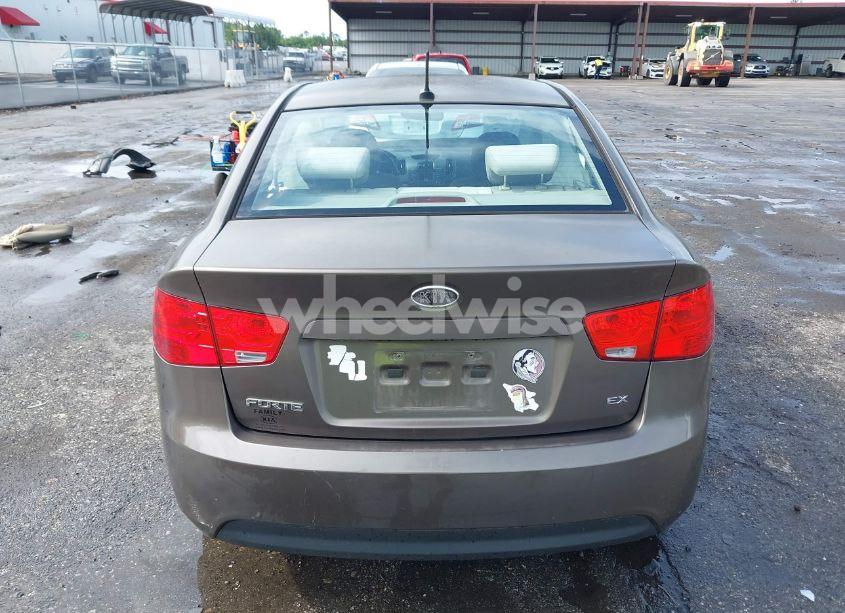 Photo 16 of 2013 Kia Forte EX (VIN KNAFU4A26D5727719)