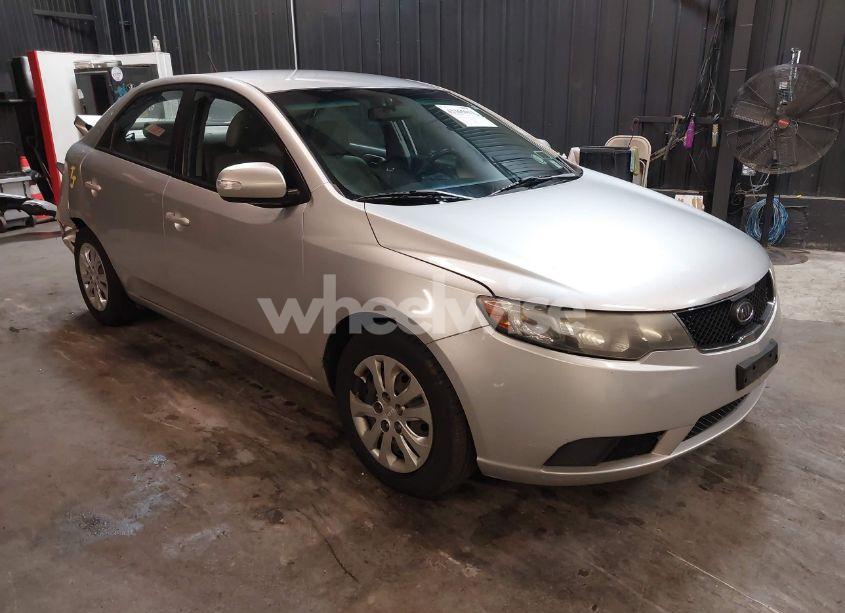 2010 Kia Forte EX (VIN KNAFU4A27A5061837) main photo