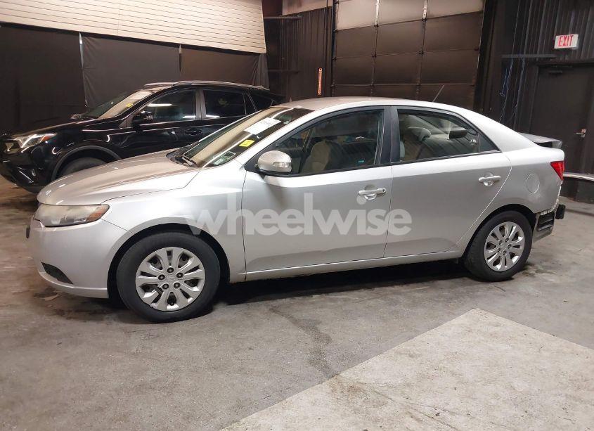 Photo 15 of 2010 Kia Forte EX (VIN KNAFU4A27A5061837)