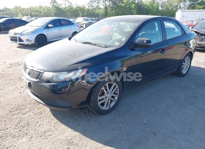 Photo 2 of 2011 Kia Forte EX (VIN KNAFU4A27B5332784)