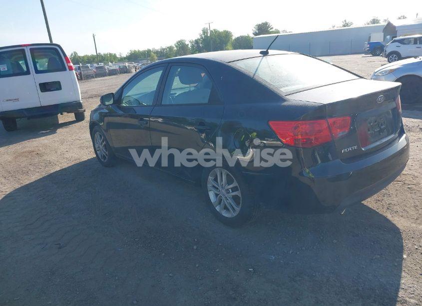 Photo 3 of 2011 Kia Forte EX (VIN KNAFU4A27B5332784)