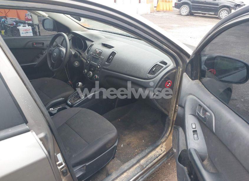 Photo 5 of 2012 Kia Forte EX (VIN KNAFU4A27C5564139)