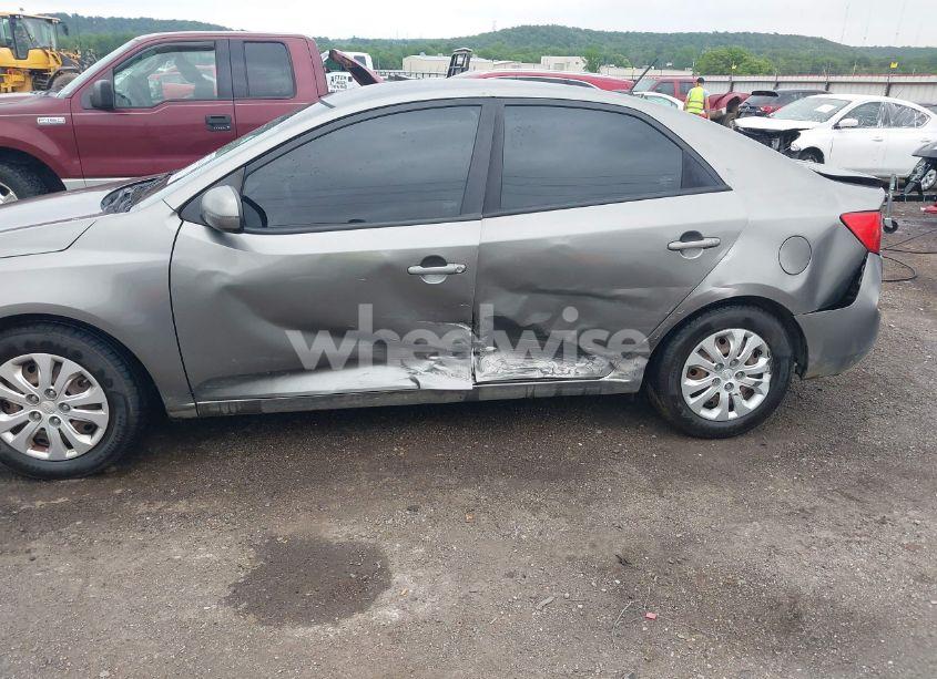 Photo 6 of 2012 Kia Forte EX (VIN KNAFU4A27C5564139)
