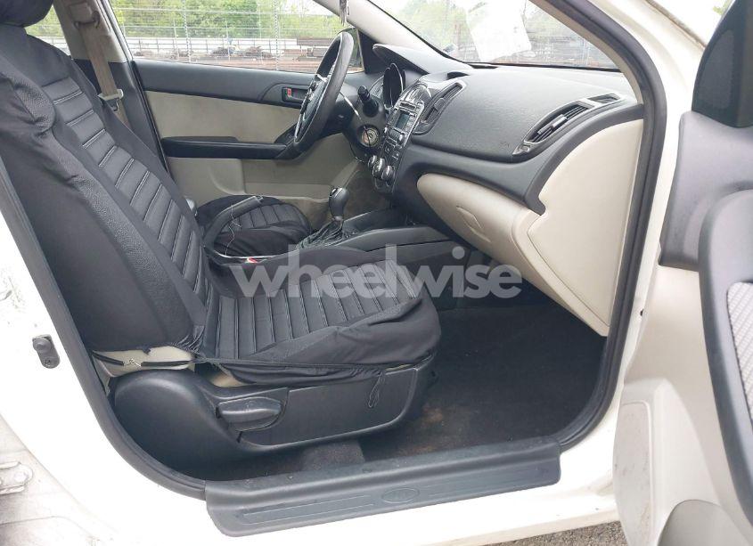 Photo 5 of 2012 Kia Forte EX (VIN KNAFU4A27C5594208)