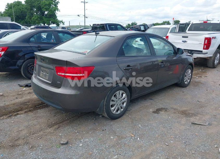 Photo 4 of 2013 Kia Forte EX (VIN KNAFU4A27D5655087)