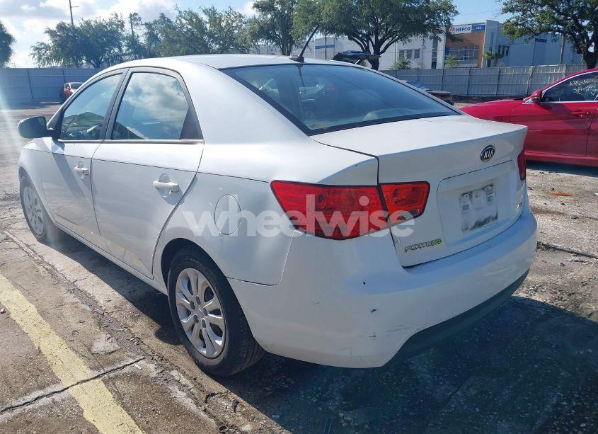 Photo 3 of 2013 Kia Forte EX (VIN KNAFU4A27D5695542)