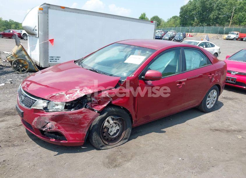 Photo 2 of 2011 Kia Forte EX (VIN KNAFU4A28B5379645)