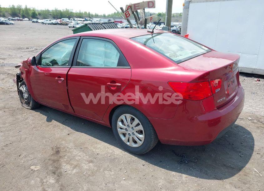 Photo 3 of 2011 Kia Forte EX (VIN KNAFU4A28B5379645)