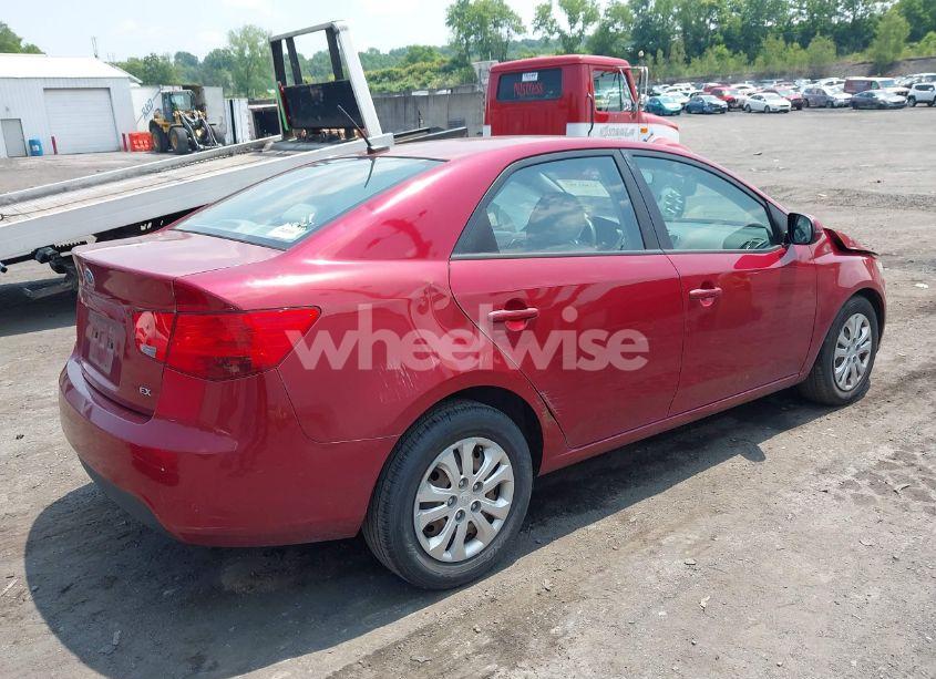 Photo 4 of 2011 Kia Forte EX (VIN KNAFU4A28B5379645)