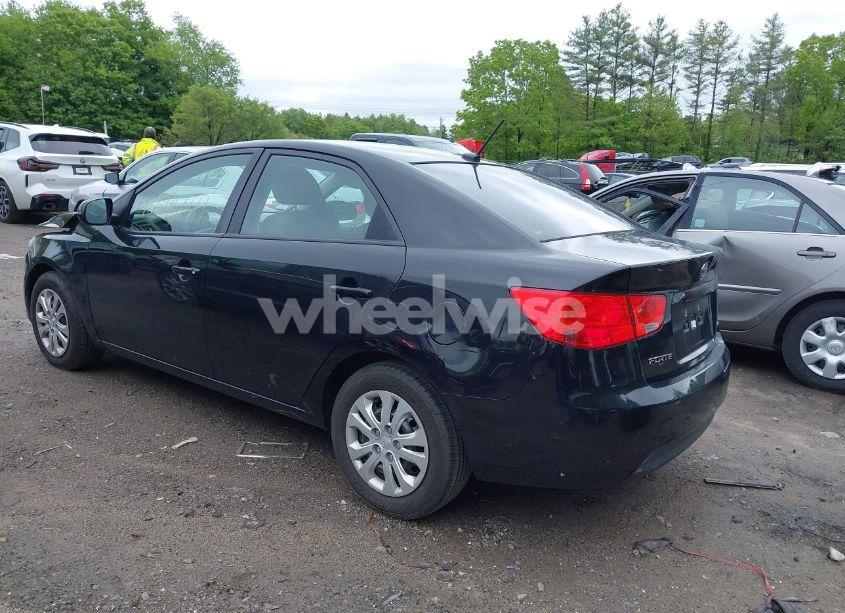 Photo 3 of 2012 Kia Forte EX (VIN KNAFU4A28C5637177)