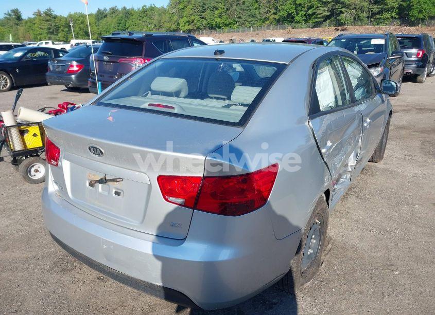 Photo 4 of 2010 Kia Forte EX (VIN KNAFU4A29A5807379)