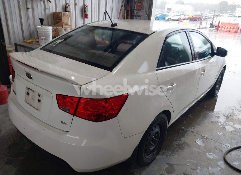 Photo 4 of 2010 Kia Forte EX (VIN KNAFU4A29A5858736)