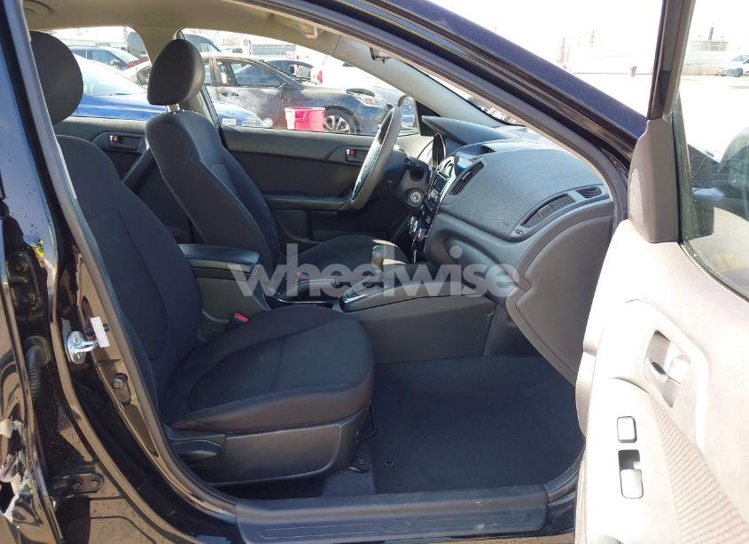 Photo 5 of 2012 Kia Forte EX (VIN KNAFU4A29C5490206)