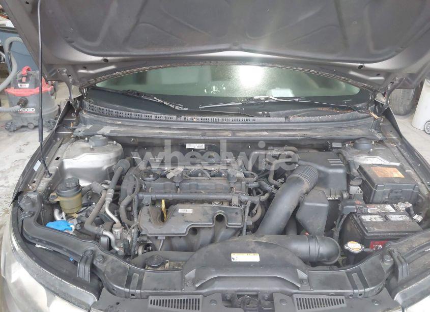 Photo 10 of 2010 Kia Forte EX (VIN KNAFU4A2XA5297964)