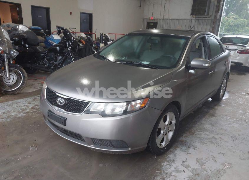 Photo 2 of 2010 Kia Forte EX (VIN KNAFU4A2XA5297964)