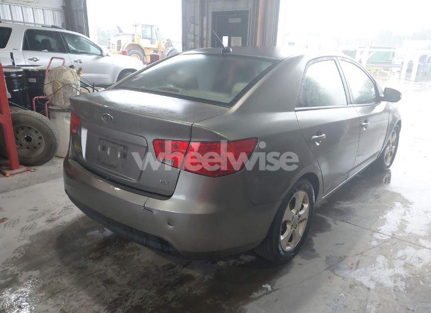 Photo 4 of 2010 Kia Forte EX (VIN KNAFU4A2XA5297964)