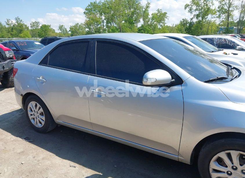 Photo 13 of 2010 Kia Forte EX (VIN KNAFU4A2XA5838916)