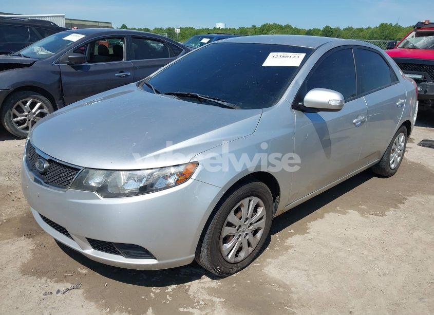 Photo 2 of 2010 Kia Forte EX (VIN KNAFU4A2XA5838916)