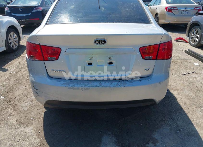 Photo 6 of 2010 Kia Forte EX (VIN KNAFU4A2XA5838916)