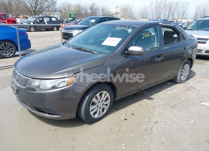 Photo 2 of 2012 Kia Forte EX (VIN KNAFU4A2XC5560702)