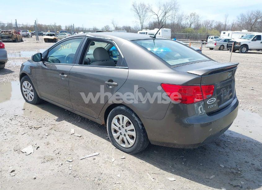 Photo 3 of 2012 Kia Forte EX (VIN KNAFU4A2XC5560702)