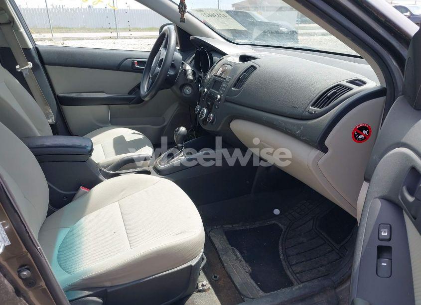 Photo 5 of 2012 Kia Forte EX (VIN KNAFU4A2XC5560702)