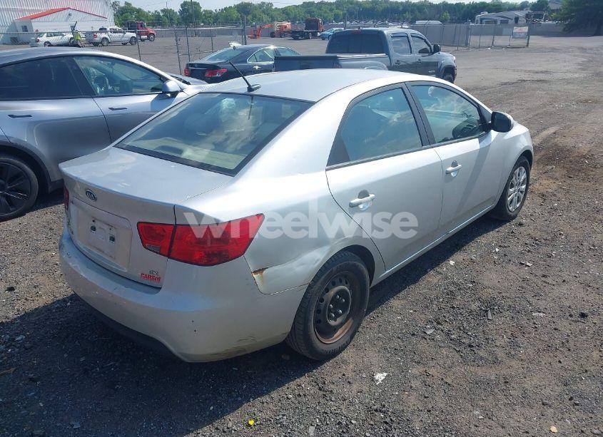 Photo 4 of 2013 Kia Forte EX (VIN KNAFU4A2XD5645511)