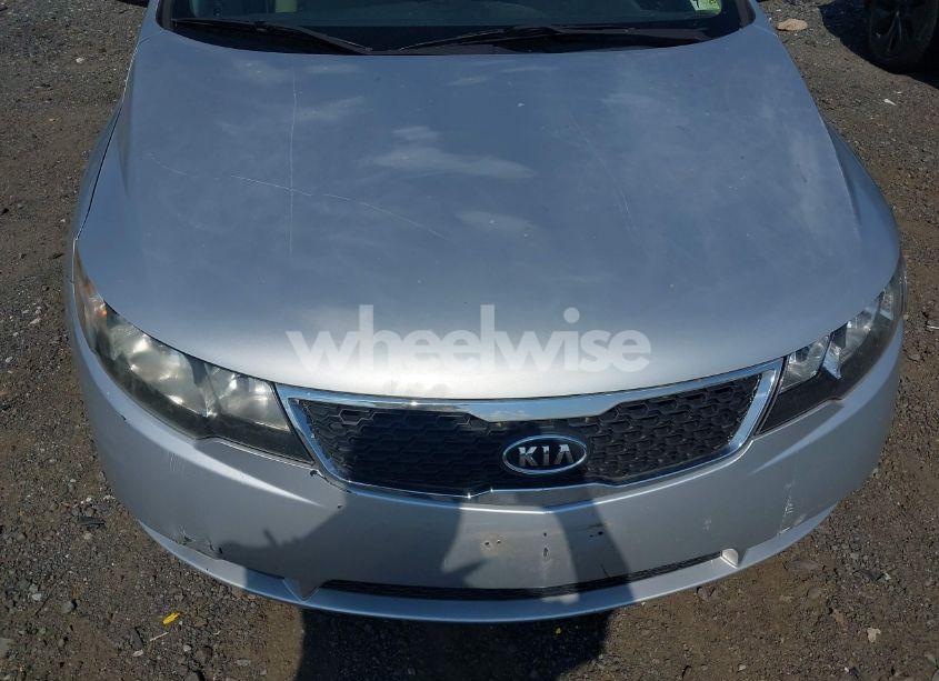 Photo 6 of 2013 Kia Forte EX (VIN KNAFU4A2XD5645511)