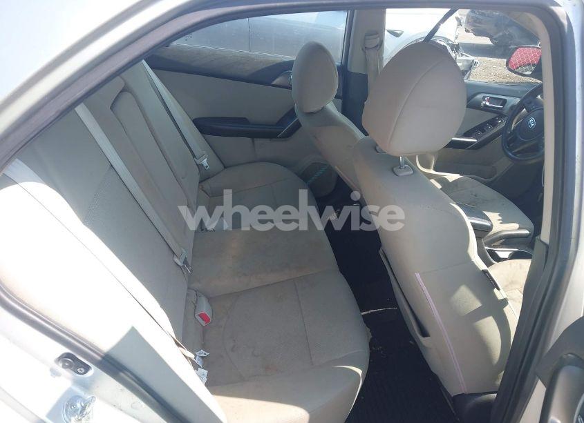 Photo 8 of 2013 Kia Forte EX (VIN KNAFU4A2XD5645511)