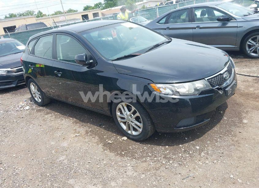 2011 Kia Forte EX (VIN KNAFU5A22B5328860) main photo