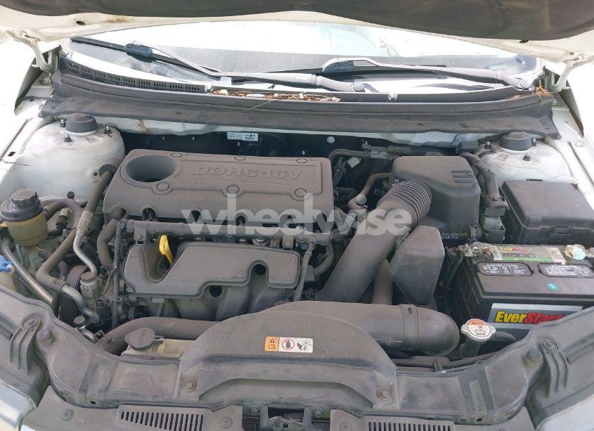 Photo 10 of 2013 Kia Forte EX (VIN KNAFU5A22D5695440)