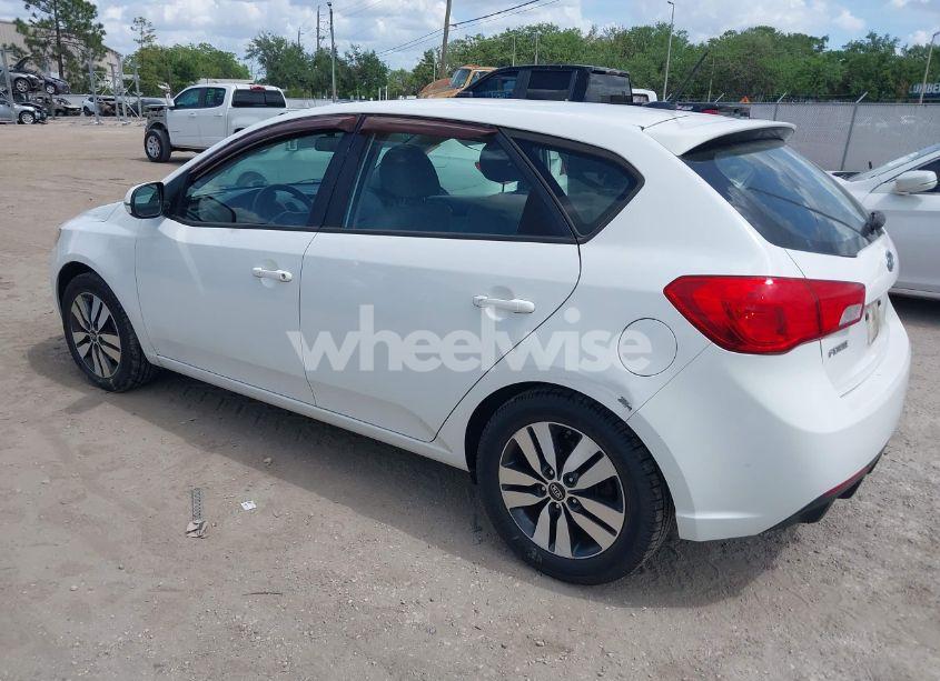 Photo 3 of 2013 Kia Forte EX (VIN KNAFU5A22D5695440)