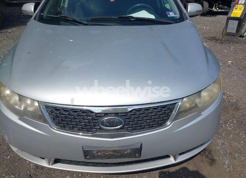 Photo 6 of 2011 Kia Forte EX (VIN KNAFU5A25B5442156)