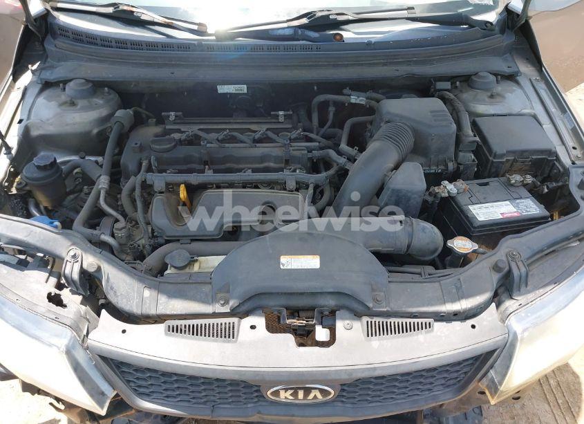 Photo 10 of 2010 Kia Forte KOUP EX (VIN KNAFU6A20A5186884)