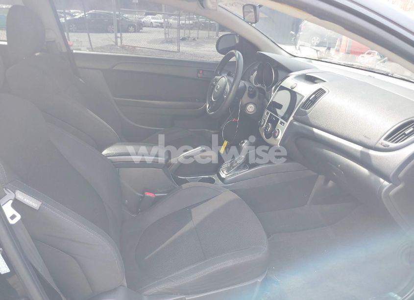 Photo 5 of 2011 Kia Forte KOUP EX (VIN KNAFU6A22B5453749)
