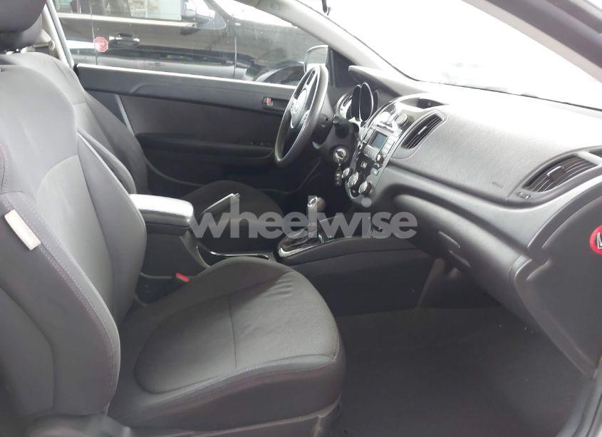 Photo 5 of 2012 Kia Forte KOUP EX (VIN KNAFU6A24C5547262)