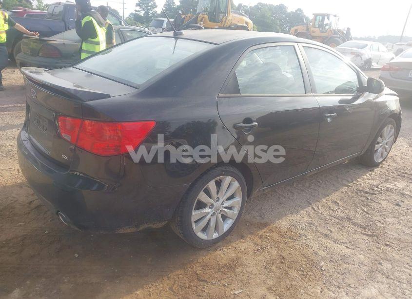 Photo 4 of 2013 Kia Forte SX (VIN KNAFW4A32D5675024)