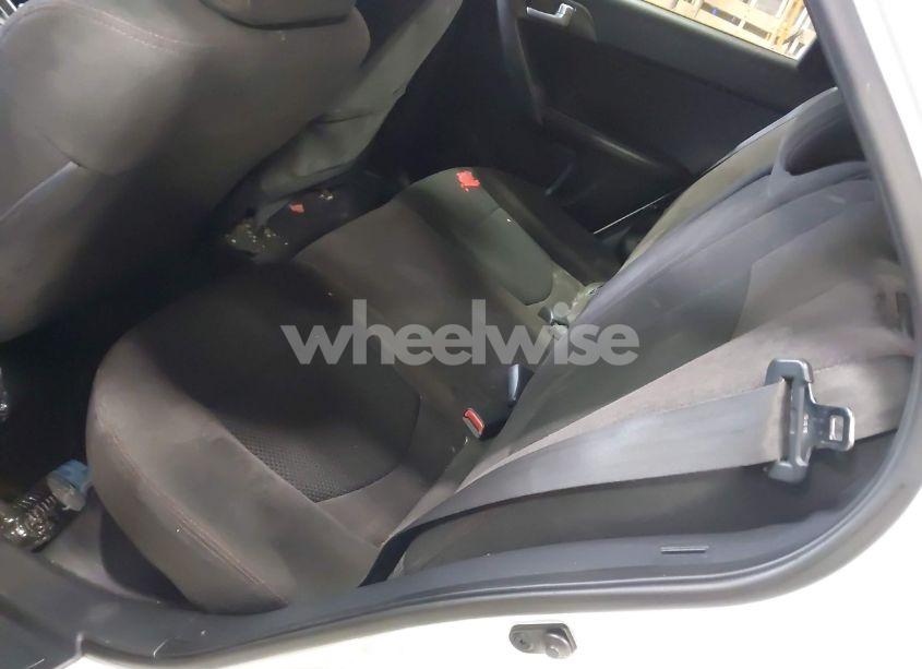 Photo 8 of 2011 Kia Forte SX (VIN KNAFW5A36B5356213)