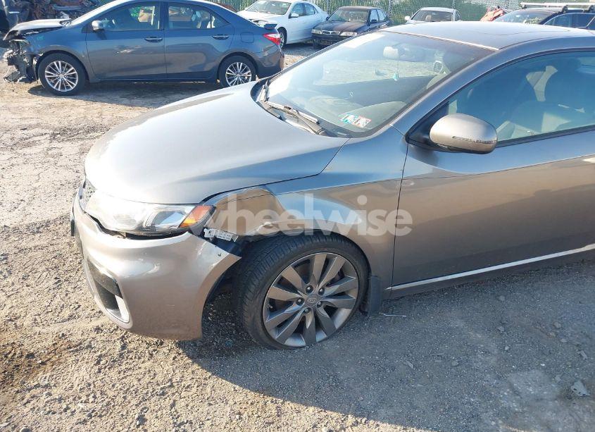 Photo 6 of 2013 Kia Forte KOUP SX (VIN KNAFW6A30D5674711)