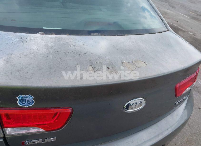 Photo 13 of 2013 Kia Forte KOUP SX (VIN KNAFW6A36D5671165)