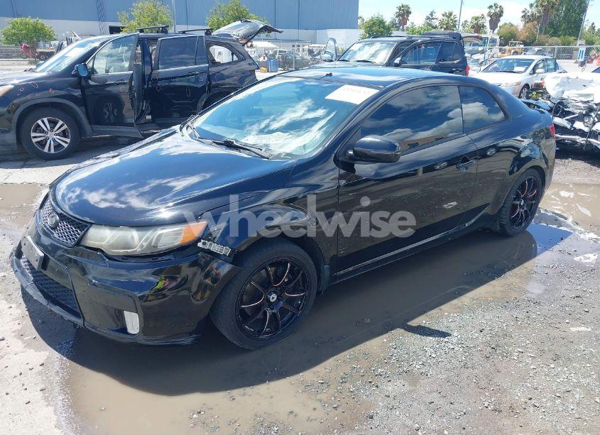 Photo 2 of 2013 Kia Forte KOUP SX (VIN KNAFW6A37D5693014)