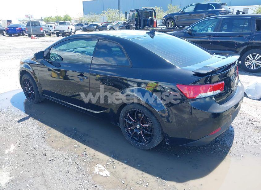 Photo 3 of 2013 Kia Forte KOUP SX (VIN KNAFW6A37D5693014)