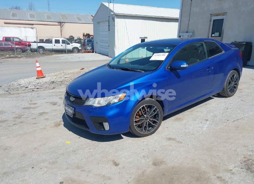 Photo 2 of 2010 Kia Forte KOUP SX (VIN KNAFW6A39A5312078)