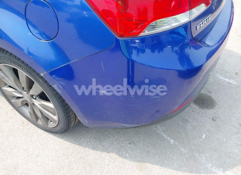 Photo 13 of 2012 Kia Forte KOUP SX (VIN KNAFW6A39C5643049)