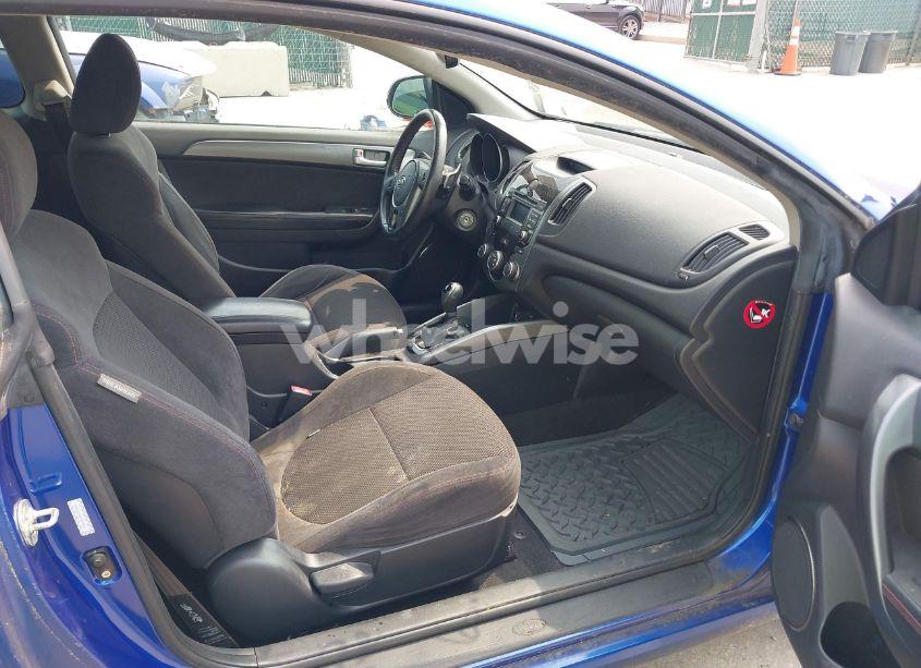 Photo 5 of 2012 Kia Forte KOUP SX (VIN KNAFW6A39C5643049)