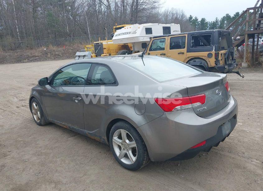 Photo 3 of 2012 Kia Forte KOUP SX (VIN KNAFW6A3XC5638233)